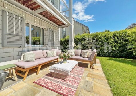 Villa contigüe d’env. 192 m2 + spacieuse salle de jeu